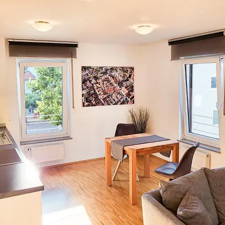 Zentrale In Mit 4-sternen Apartment